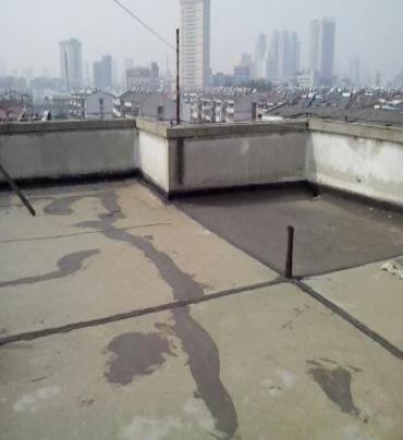 资阳漏水维修 楼顶漏水是什么原因，楼顶漏水维修方法是什么?